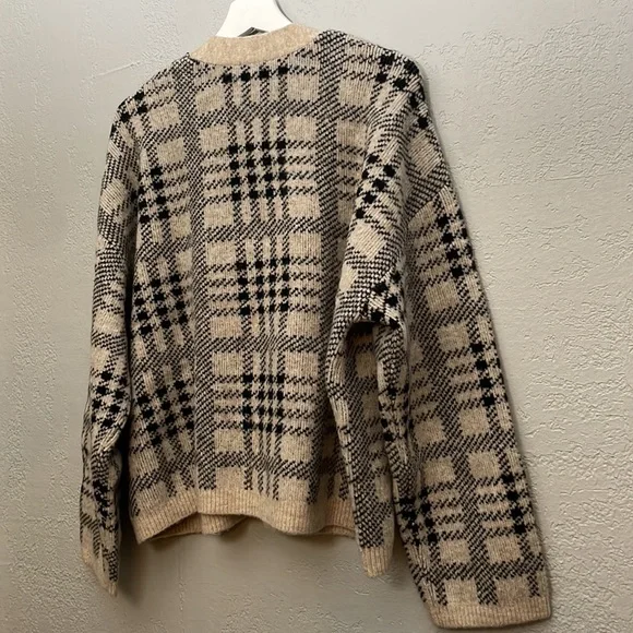 NWT Rails Reese Cardigan in Oatmeal Black Plaid - Picture 12 of 14